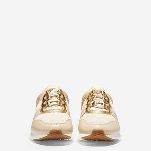 women's grandprø running sneaker lx